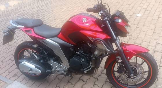 YAMAHA FZ25 FAZER ABS 